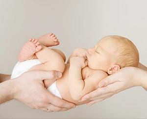 techniques to hold your baby