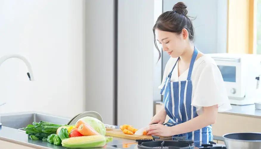 What does a follicular phase diet include