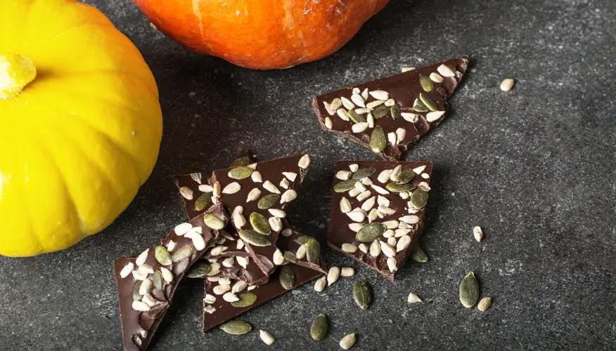 Dark chocolate with Pumpkin seeds