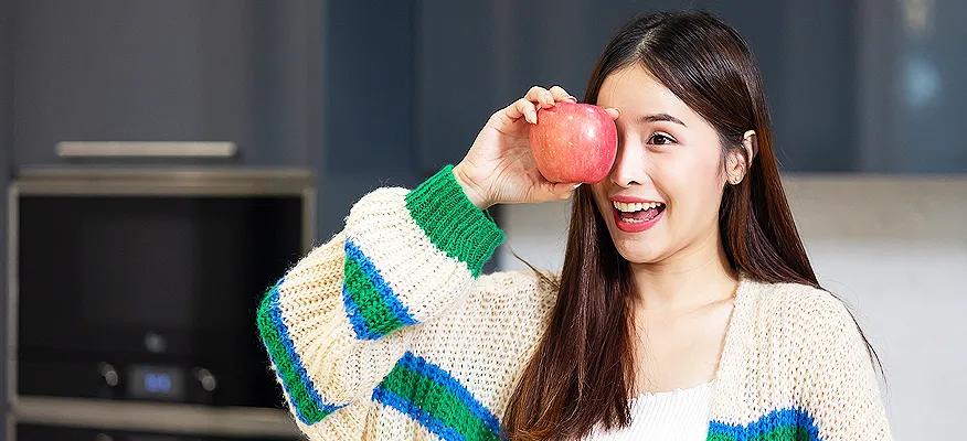 Top 10 Reasons Apples Enhance Skin Radiance