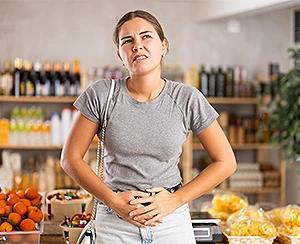 period bloating symptoms in women