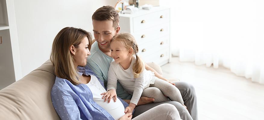 Pregnant mother with toddler, managing pregnancy with a toddler