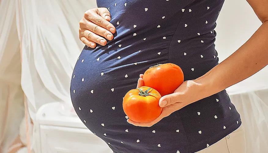 Different types of tomatoes and their safety during pregnancy