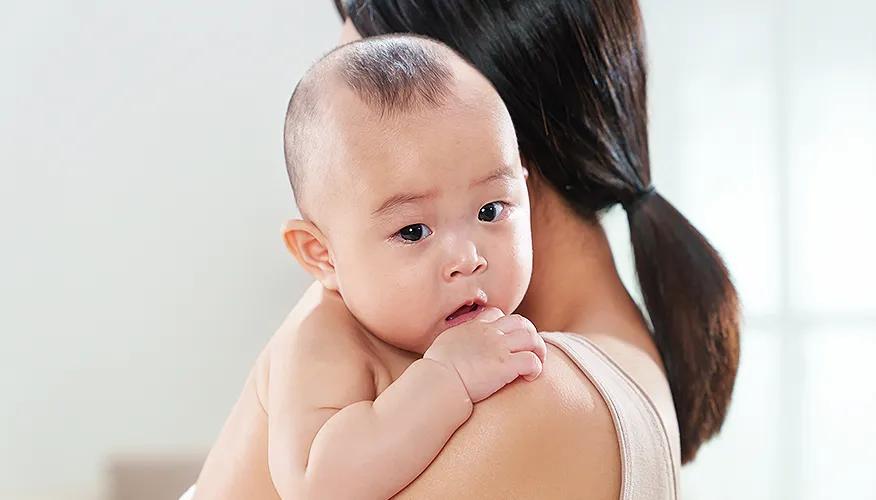 How to prevent baby hiccups