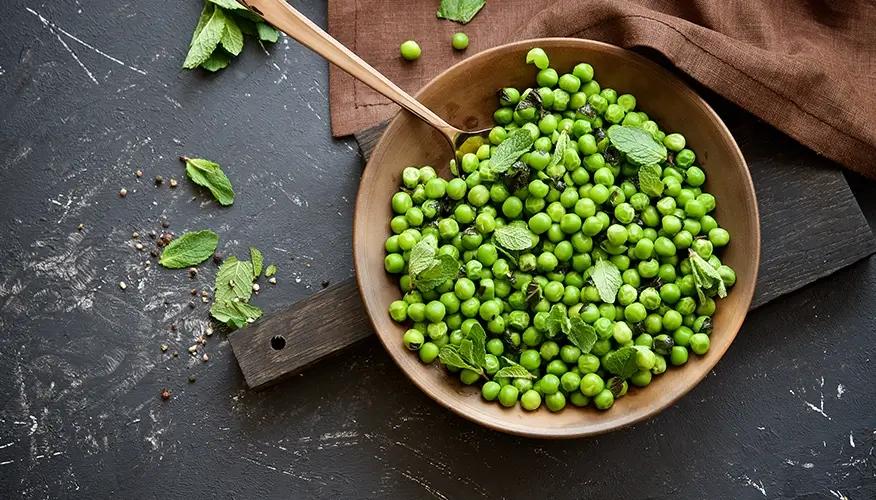Peas with fennel and mint