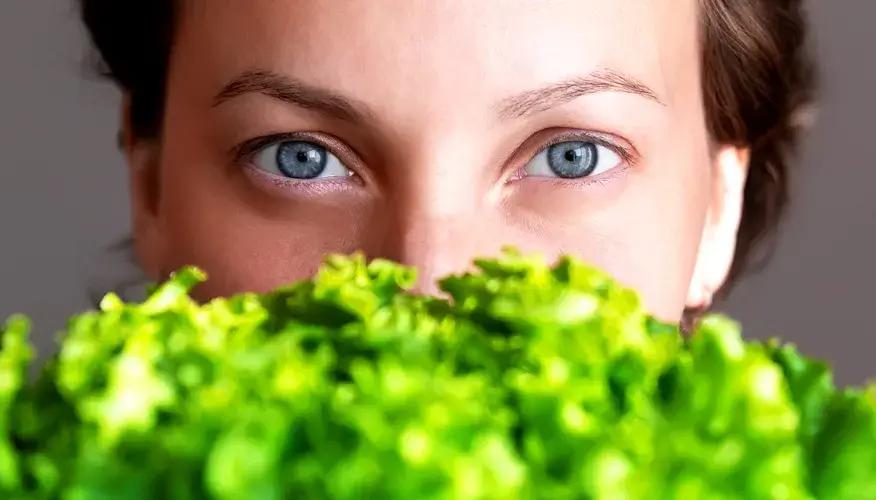 How to care for aging eyes