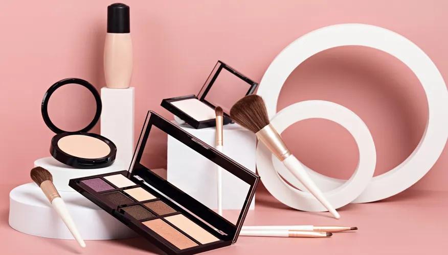 How to Choose Makeup for Your Skin Tone: A Complete Guide