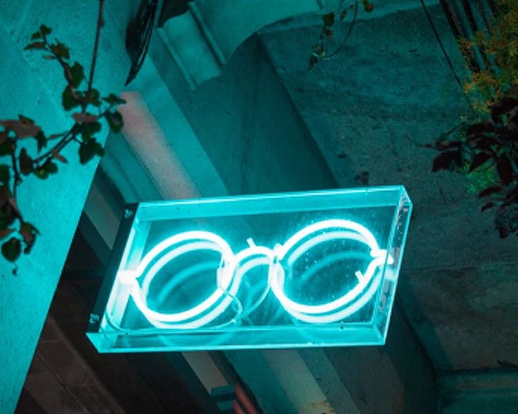 Understanding the Role of Blue Light Glasses in Sleep